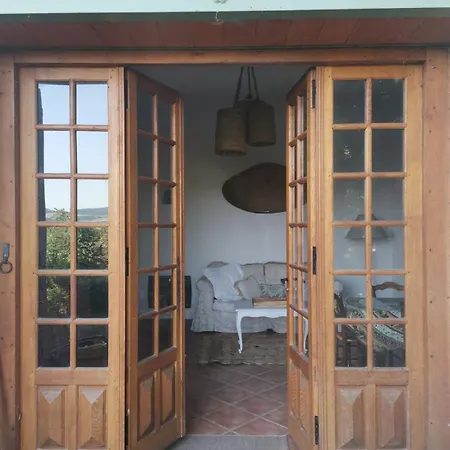Le Nid Des Coteaux Petite Maison Atypique Tatil Evi Ebreuil